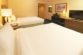 Wyndham Garden Monterrey Aeropuerto
