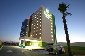 Holiday Inn Express Hotel & Suites Monterrey Aeropuerto