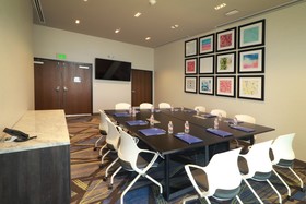 Holiday Inn Express Monterrey - Fundidora