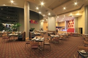Holiday Inn Parque Fundidora