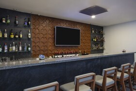 Krystal Urban Monterrey