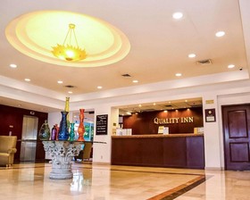 Quality Inn Monterrey La Fe