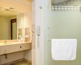 Quality Inn Monterrey La Fe