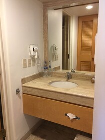 Horizon Hotel & Convention Center