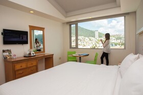 Horizon Hotel & Convention Center