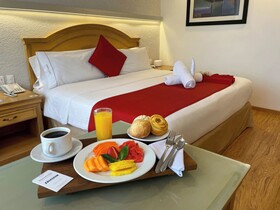 Horizon Hotel & Convention Center