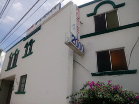 Hotel 2000