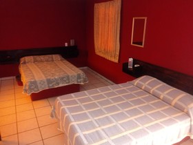 Hotel 2000