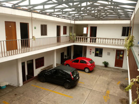 Hotel 2000
