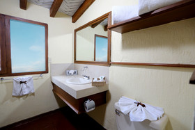 Villa San Jose Hotel & Suites