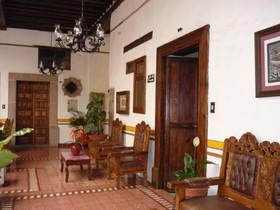 Hotel Los Escudos