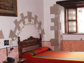 Hotel Los Escudos