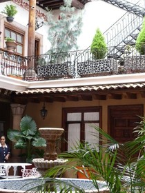 Hotel Los Escudos