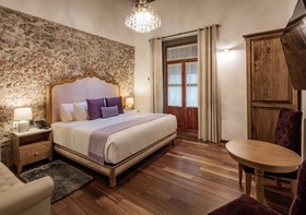 Casa Monarca Hotel & Cultura