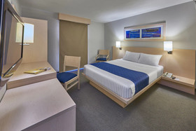 City Express Suites by Marriott Puebla Finsa