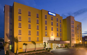 City Express Suites by Marriott Puebla Finsa