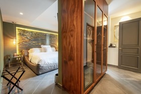 La Perla Hotel Boutique