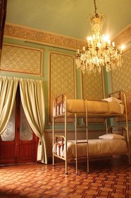 Leonora Hostal - Hostel