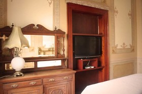 Leonora Hostal - Hostel
