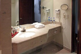 Marriott Puebla Hotel Meson del Angel