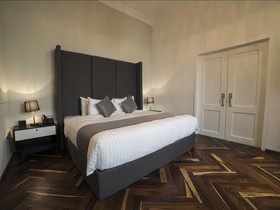 Hotel Business Real 500