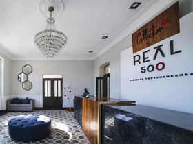 Hotel Business Real 500