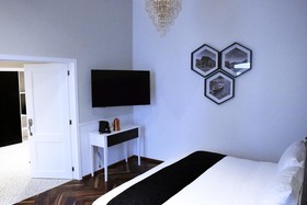 Hotel Business Real 500