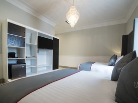 Hotel Business Real 500