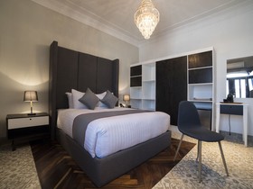 Hotel Business Real 500