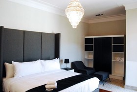 Hotel Business Real 500