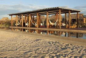 Hotel Escondido