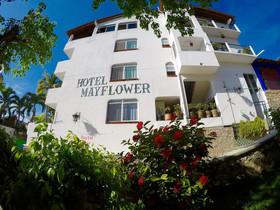 Mayflower Hotel & Hostal