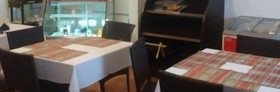 Itza Hostal & Café