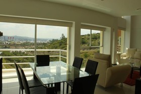La Reserva Suites