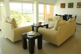 La Reserva Suites