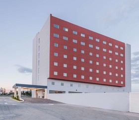 Hampton Inn & Suites by Hilton Salamanca