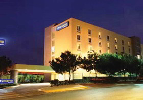 City Express Saltillo Norte
