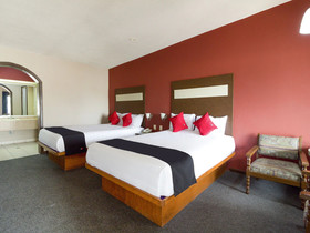 Capital O Hotel La Fuente