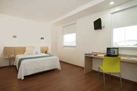 One Saltillo Derramadero