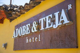 Hotel Adobe & Teja