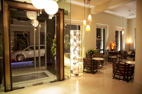 Plaza Gallery Hotel & Boutique