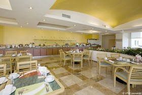 Fiesta Inn Express San Luis Potosí Oriente