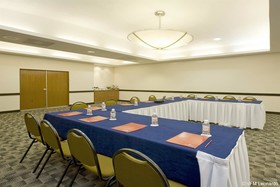 Fiesta Inn Express San Luis Potosí Oriente