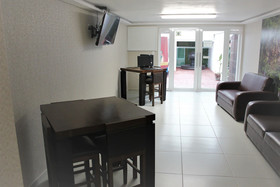 Hotel Suites Victoria