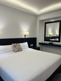 Qa Hotel