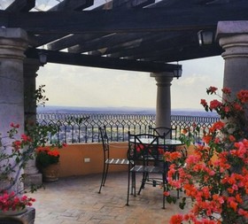 Antigua Capilla Bed and Breakfast