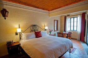 Antigua Capilla Bed and Breakfast