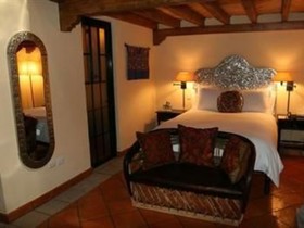 Antigua Capilla Bed and Breakfast