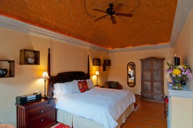 Antigua Capilla Bed and Breakfast