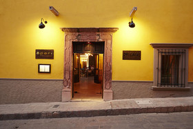 Dos Casas